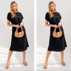 Black Short Sleeve Elastic Shirring Midi Dress